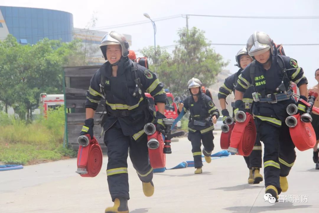 西宁神骏：坚持训练迈向成功 