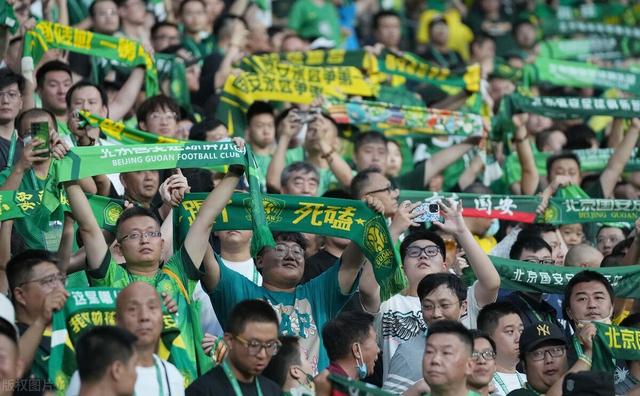 阿贾克斯风光不再输球让球迷失望 
